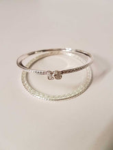 Load image into Gallery viewer, Silver Hinge Ring ROUND BOW